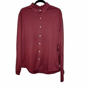 UNTUCKit Luxe Tee Button Down in Maroon Large
